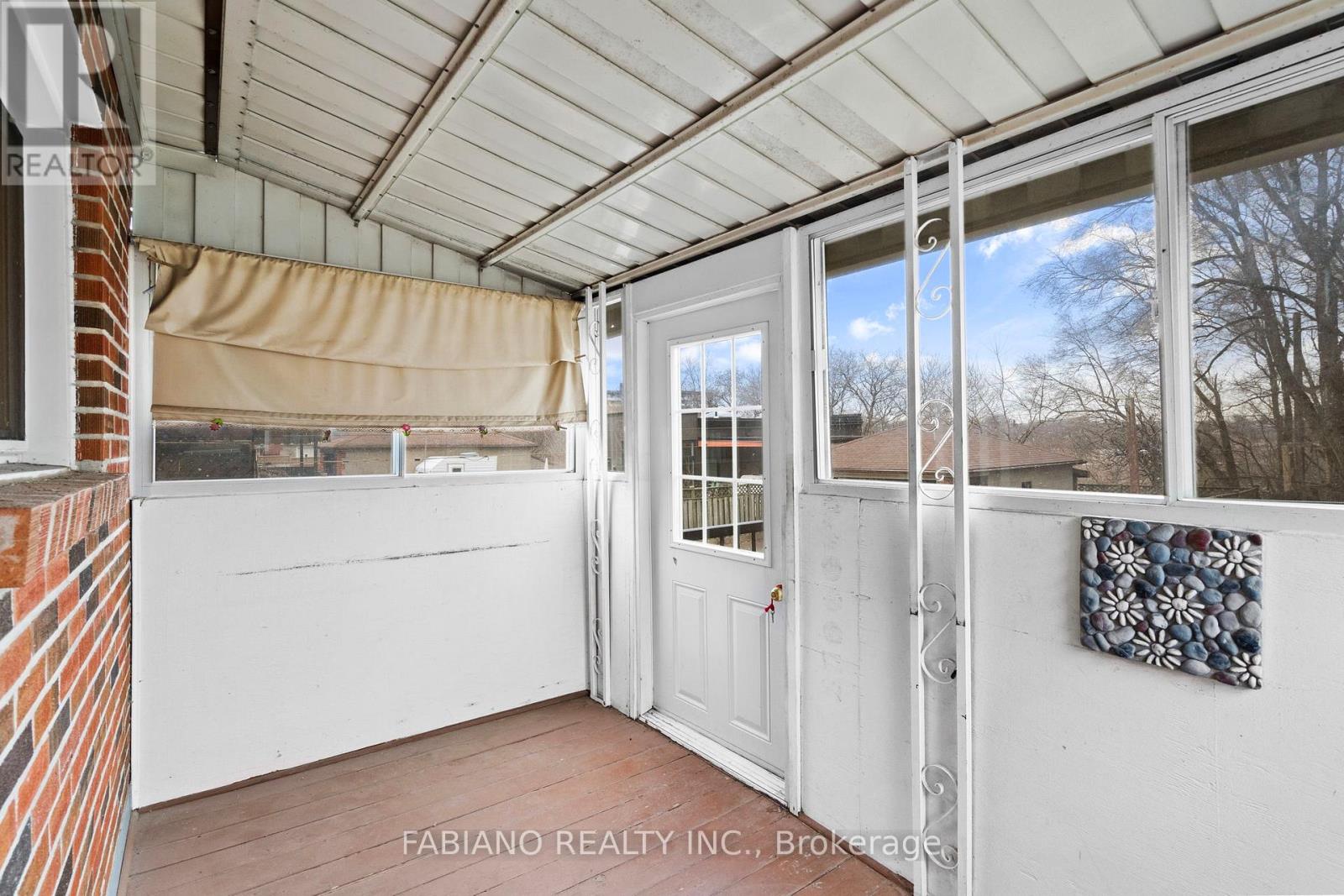 80 Cayuga Avenue, Toronto, Ontario  M6N 2G3 - Photo 35 - W12949034