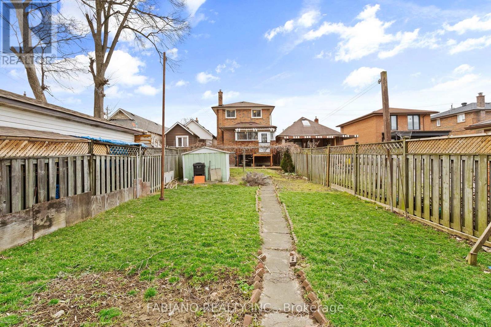 80 Cayuga Avenue, Toronto, Ontario  M6N 2G3 - Photo 40 - W12949034