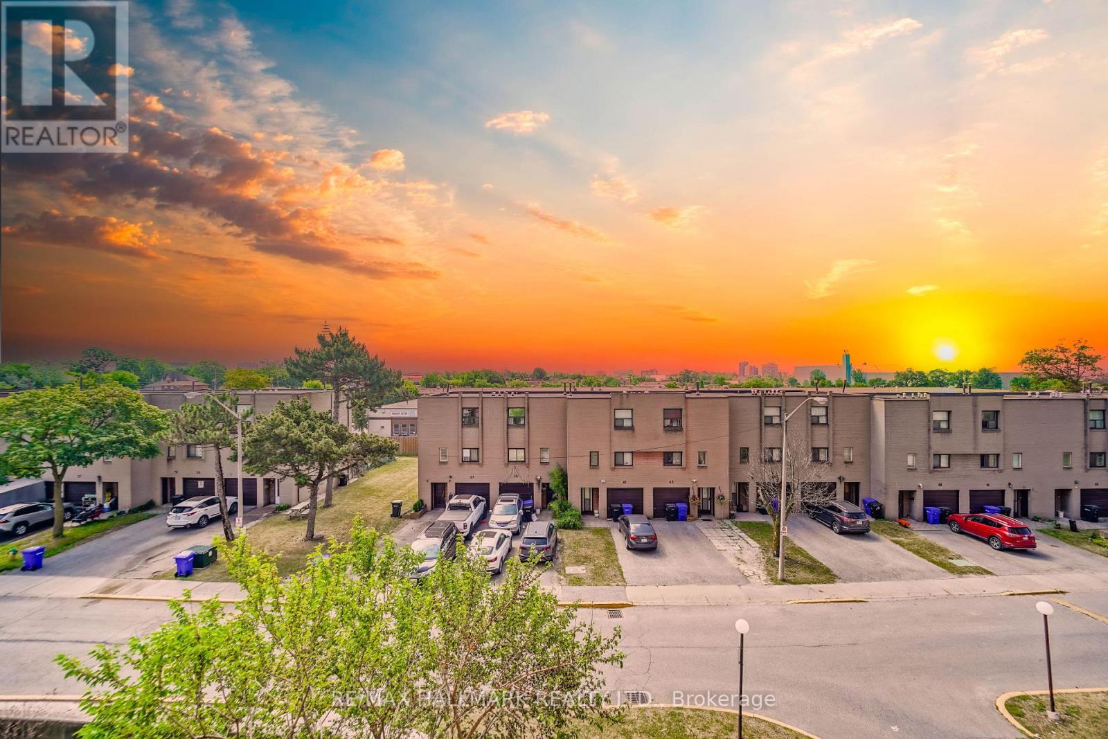 411 - 50 Lotherton Pathway W, Toronto, Ontario  M6B 2G7 - Photo 29 - W12949038