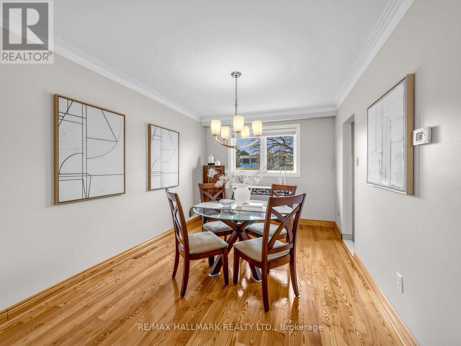 1649 Carletta Drive, Mississauga, Ontario  L4X 1E6 - Photo 10 - W12949048