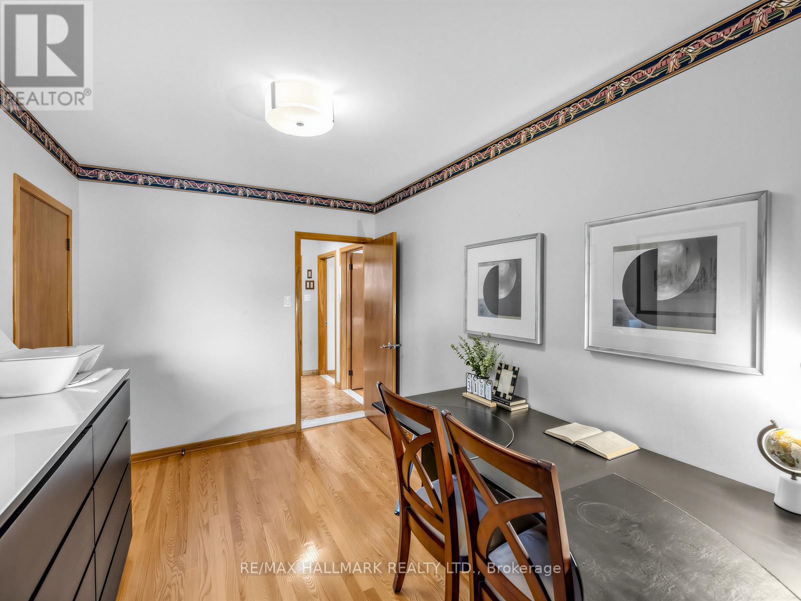 1649 Carletta Drive, Mississauga, Ontario  L4X 1E6 - Photo 17 - W12949048