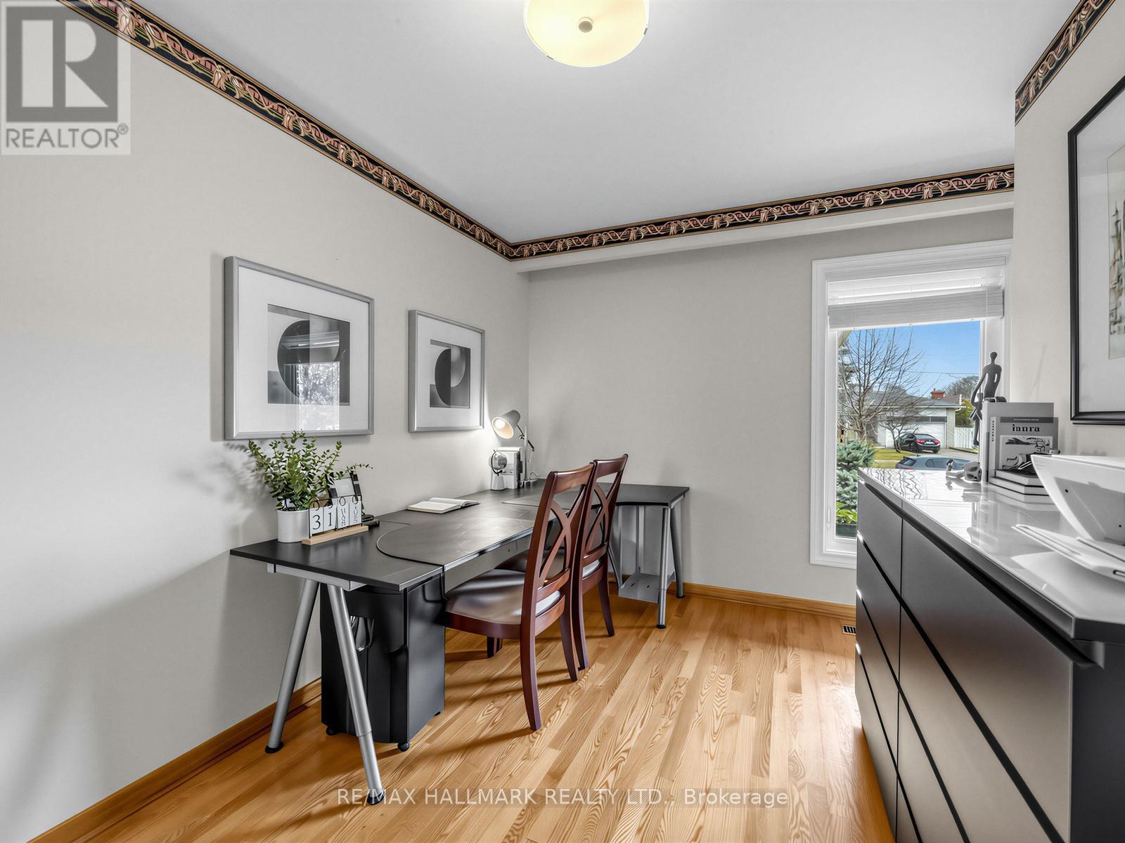 1649 Carletta Drive, Mississauga, Ontario  L4X 1E6 - Photo 18 - W12949048