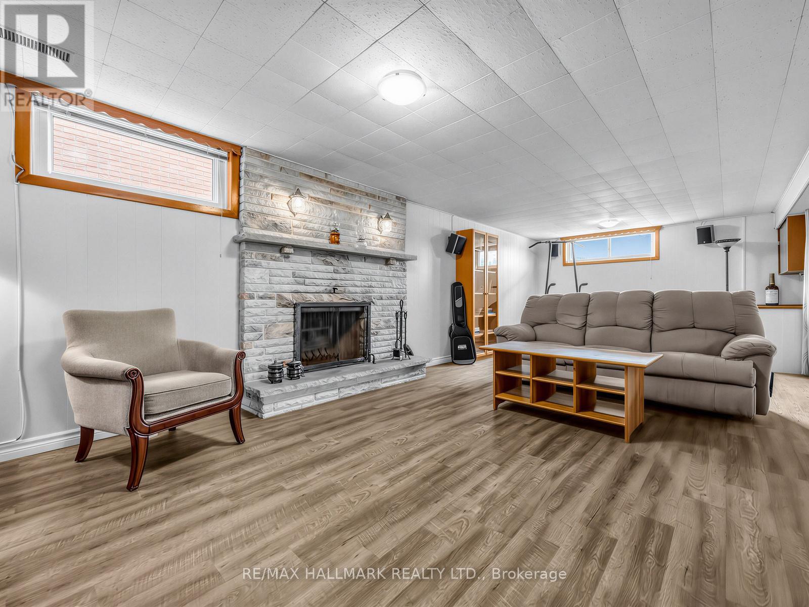 1649 Carletta Drive, Mississauga, Ontario  L4X 1E6 - Photo 26 - W12949048