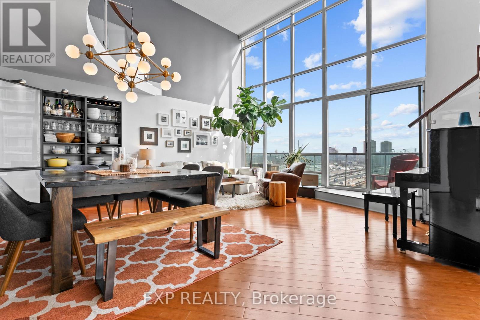 828 - 250 MANITOBA STREET, Toronto, Ontario