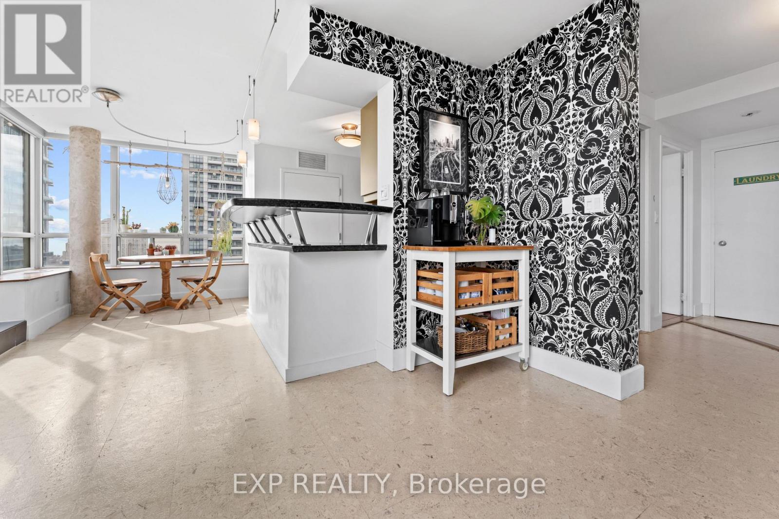 828 - 250 Manitoba Street, Toronto, Ontario  M8Y 4G8 - Photo 14 - W12949052