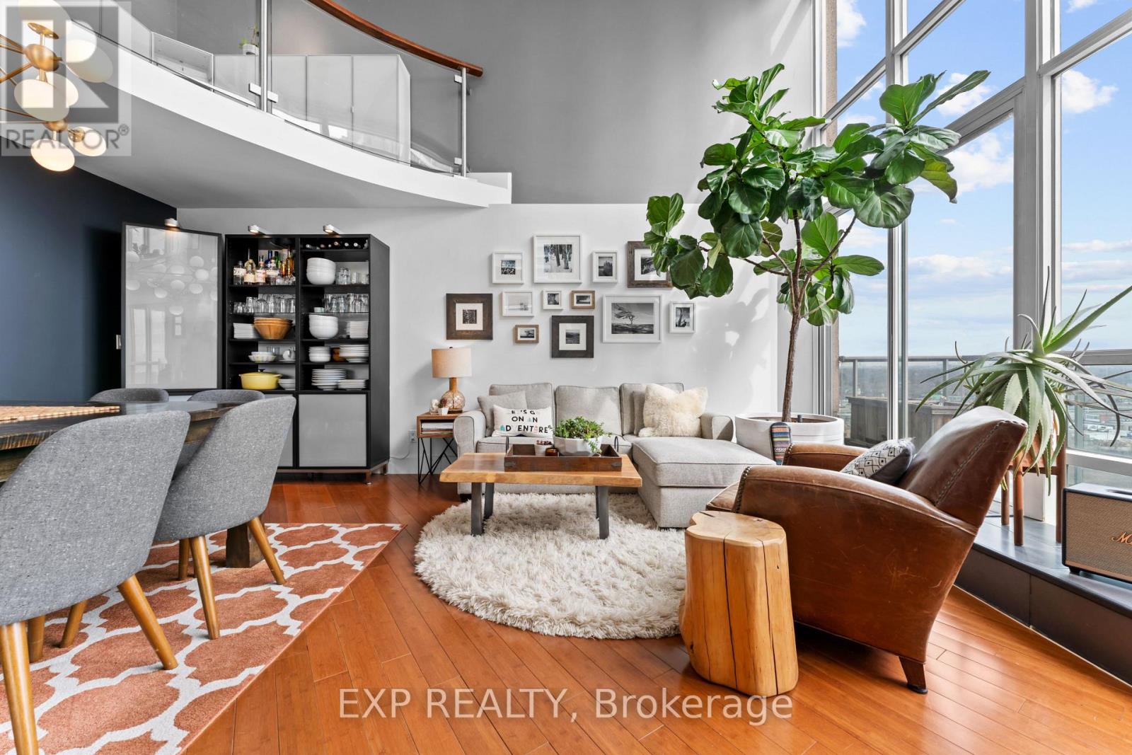 828 - 250 Manitoba Street, Toronto, Ontario  M8Y 4G8 - Photo 4 - W12949052