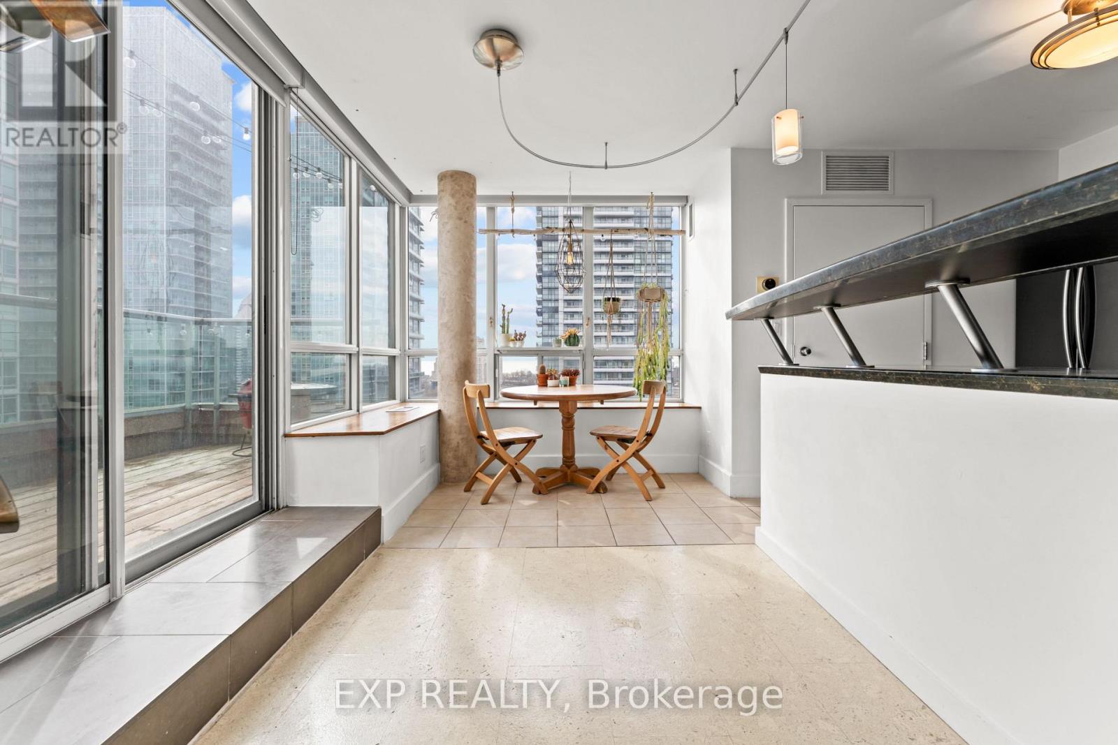 828 - 250 Manitoba Street, Toronto, Ontario  M8Y 4G8 - Photo 9 - W12949052