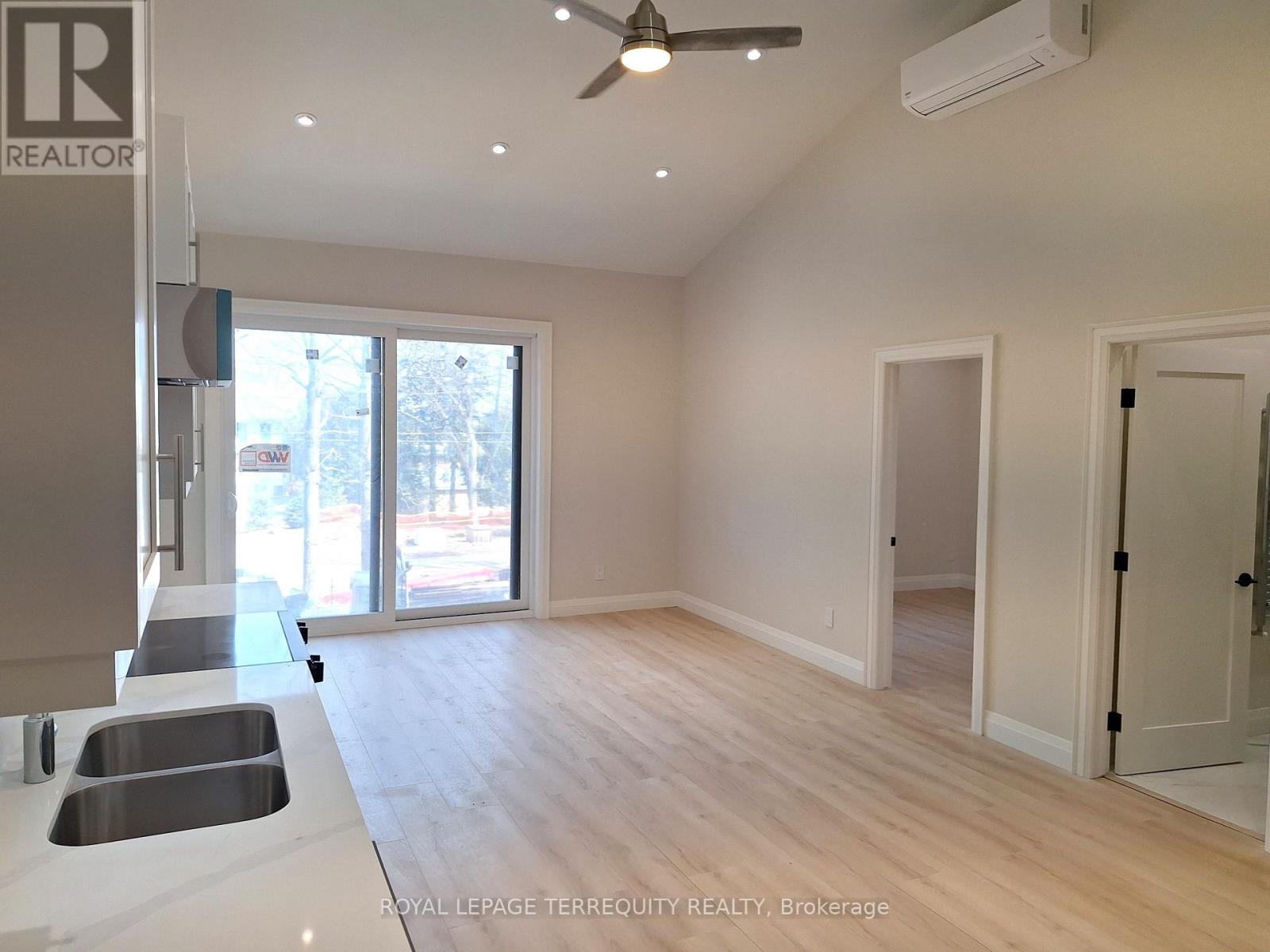 2 - 165 Bay Street E, Blue Mountains, Ontario  N0H 2P0 - Photo 2 - X12948966