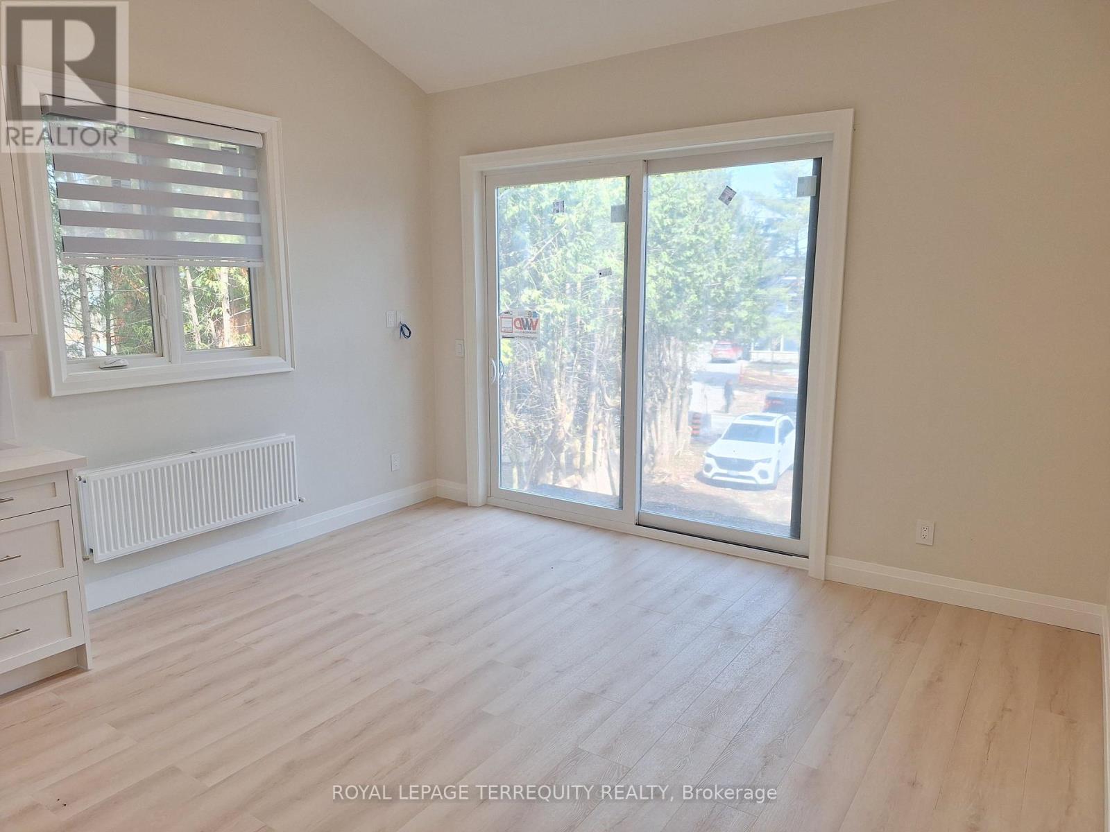 2 - 165 Bay Street E, Blue Mountains, Ontario  N0H 2P0 - Photo 3 - X12948966