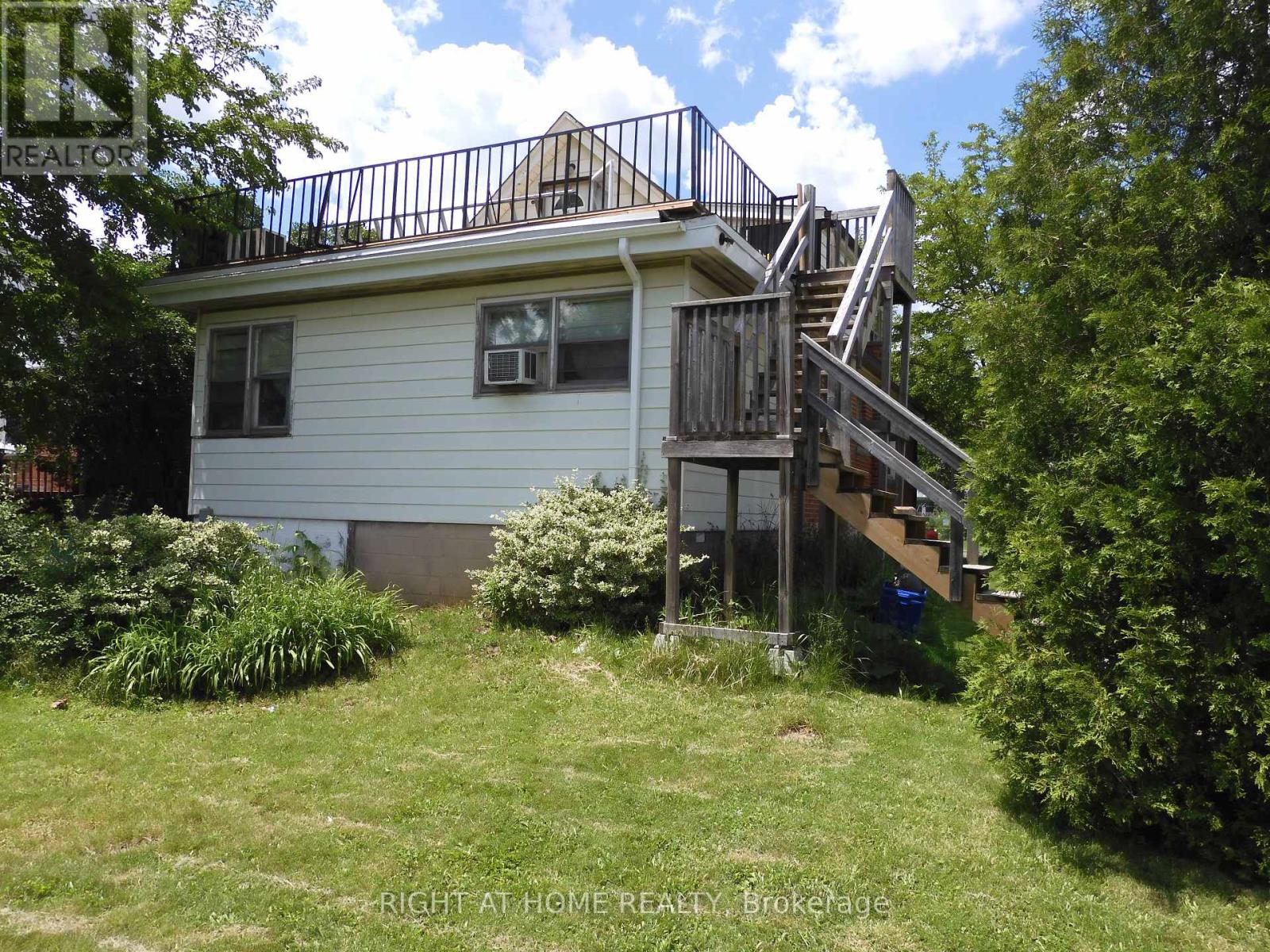 787 Upper Gage Avenue, Hamilton, Ontario  L8V 4K5 - Photo 3 - X12948972