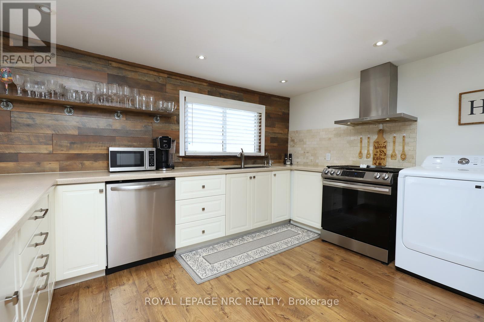 1 John Avenue, Brant, Ontario  N3L 2S8 - Photo 18 - X12949036