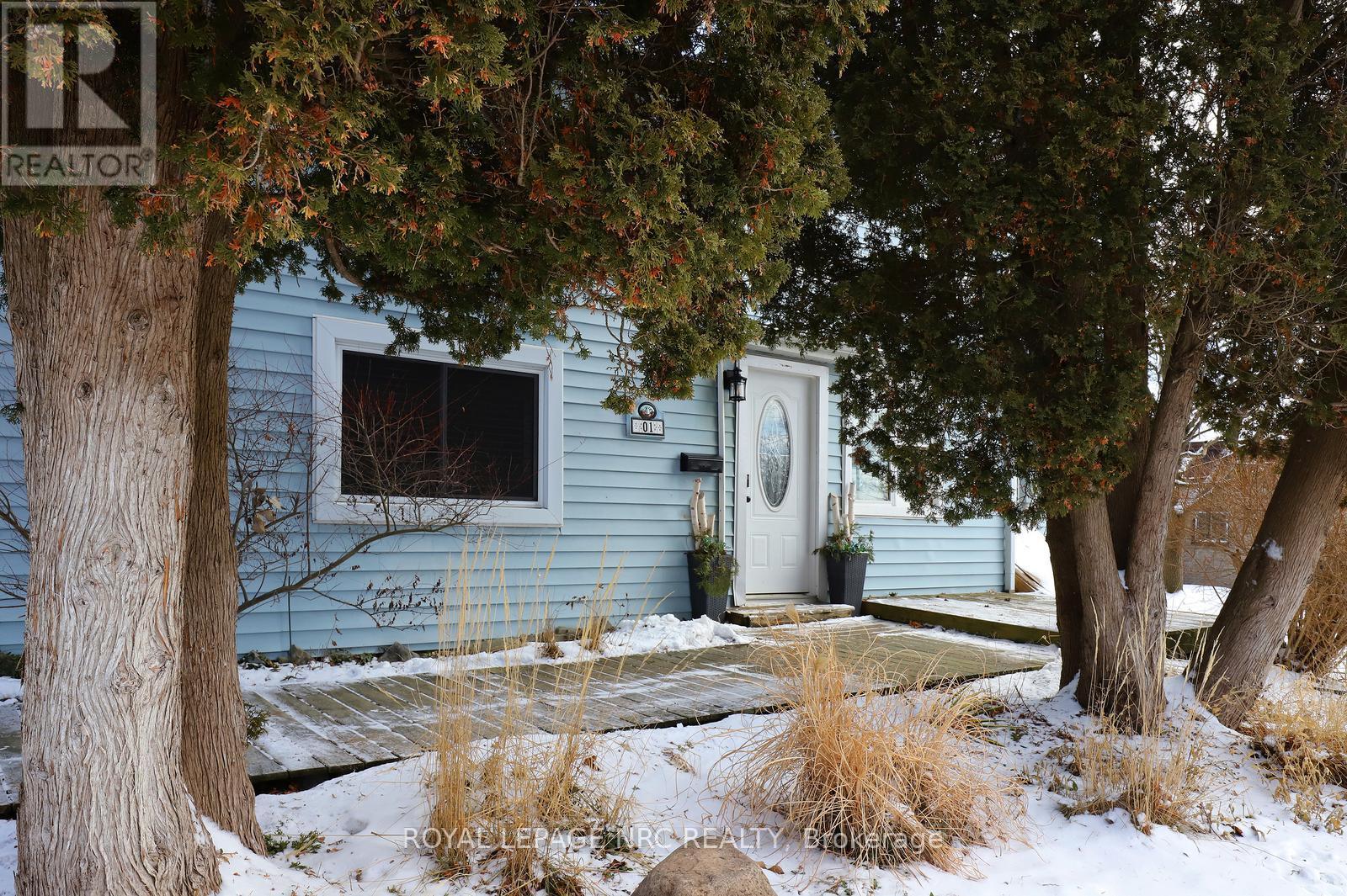 1 John Avenue, Brant, Ontario  N3L 2S8 - Photo 2 - X12949036