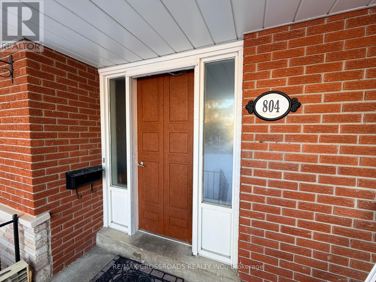 804 Fairview Avenue, Pickering, Ontario  L1W 1M8 - Photo 2 - E12907658