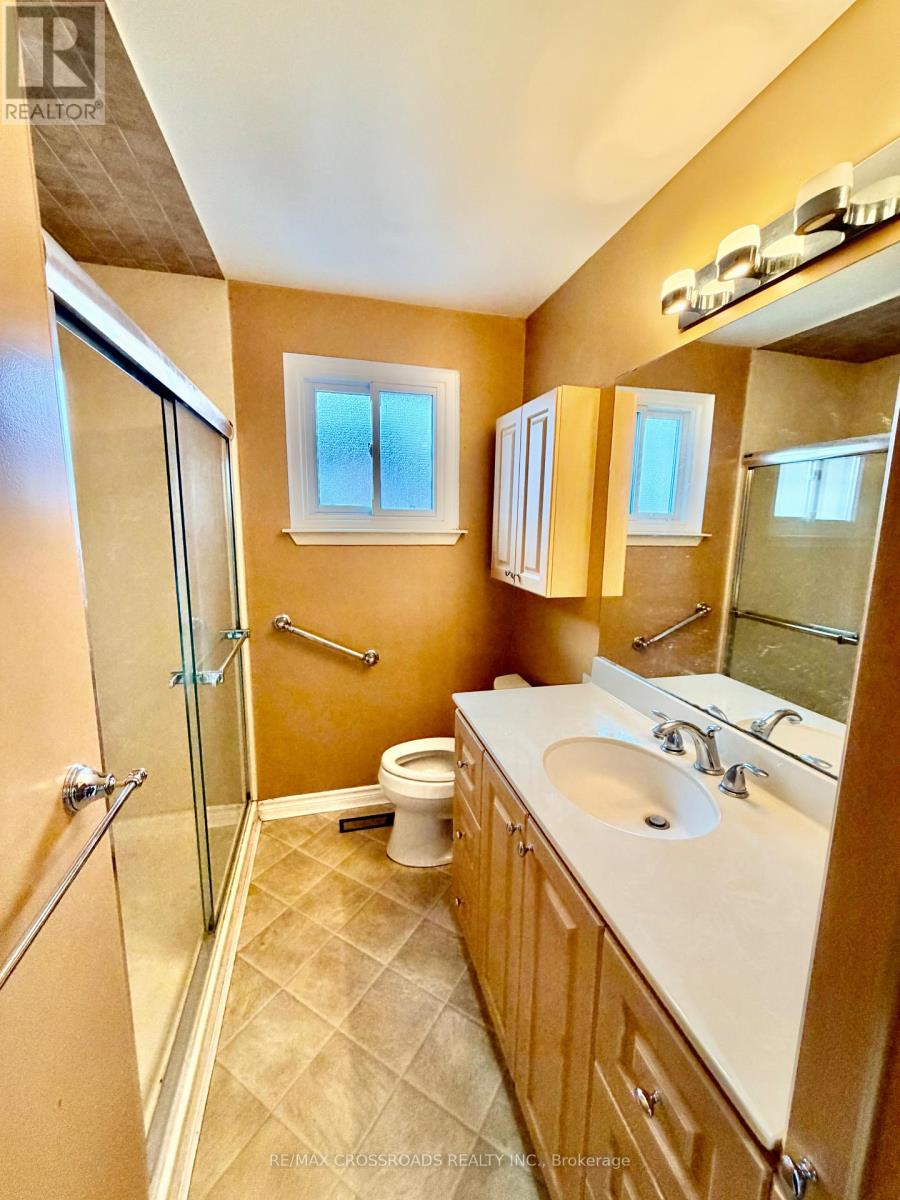 804 Fairview Avenue, Pickering, Ontario  L1W 1M8 - Photo 7 - E12907658