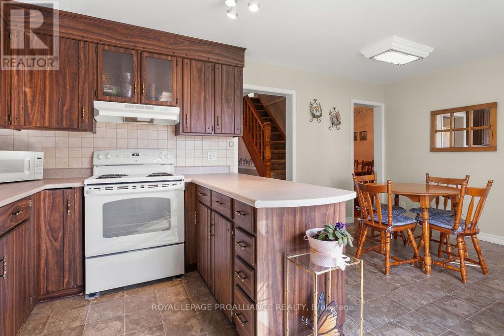 19 Orchard Drive, Belleville, Ontario  K8P 2K2 - Photo 12 - X12949110