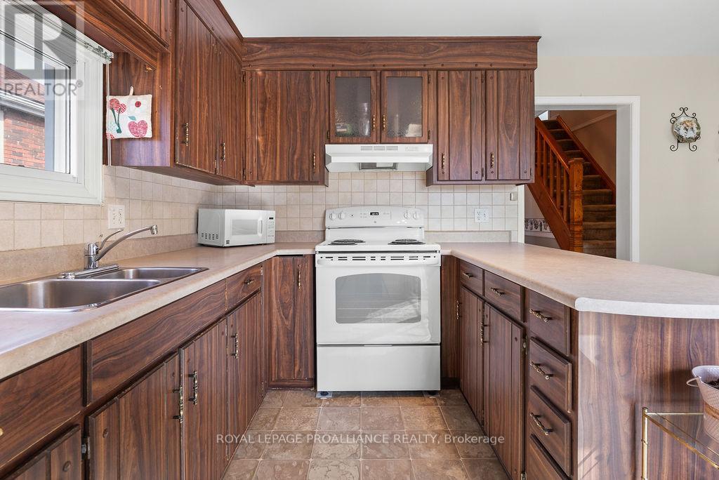 19 Orchard Drive, Belleville, Ontario  K8P 2K2 - Photo 13 - X12949110