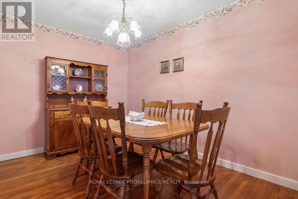 19 Orchard Drive, Belleville, Ontario  K8P 2K2 - Photo 14 - X12949110