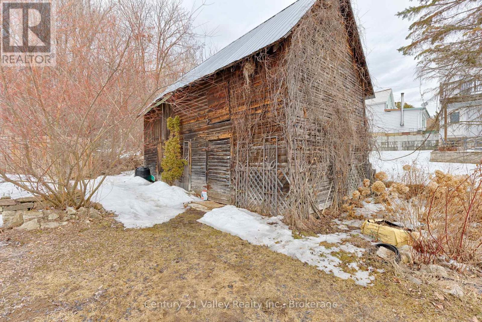 82 Bonnechere Street E, Bonnechere Valley, Ontario  K0J 1T0 - Photo 30 - X12949086