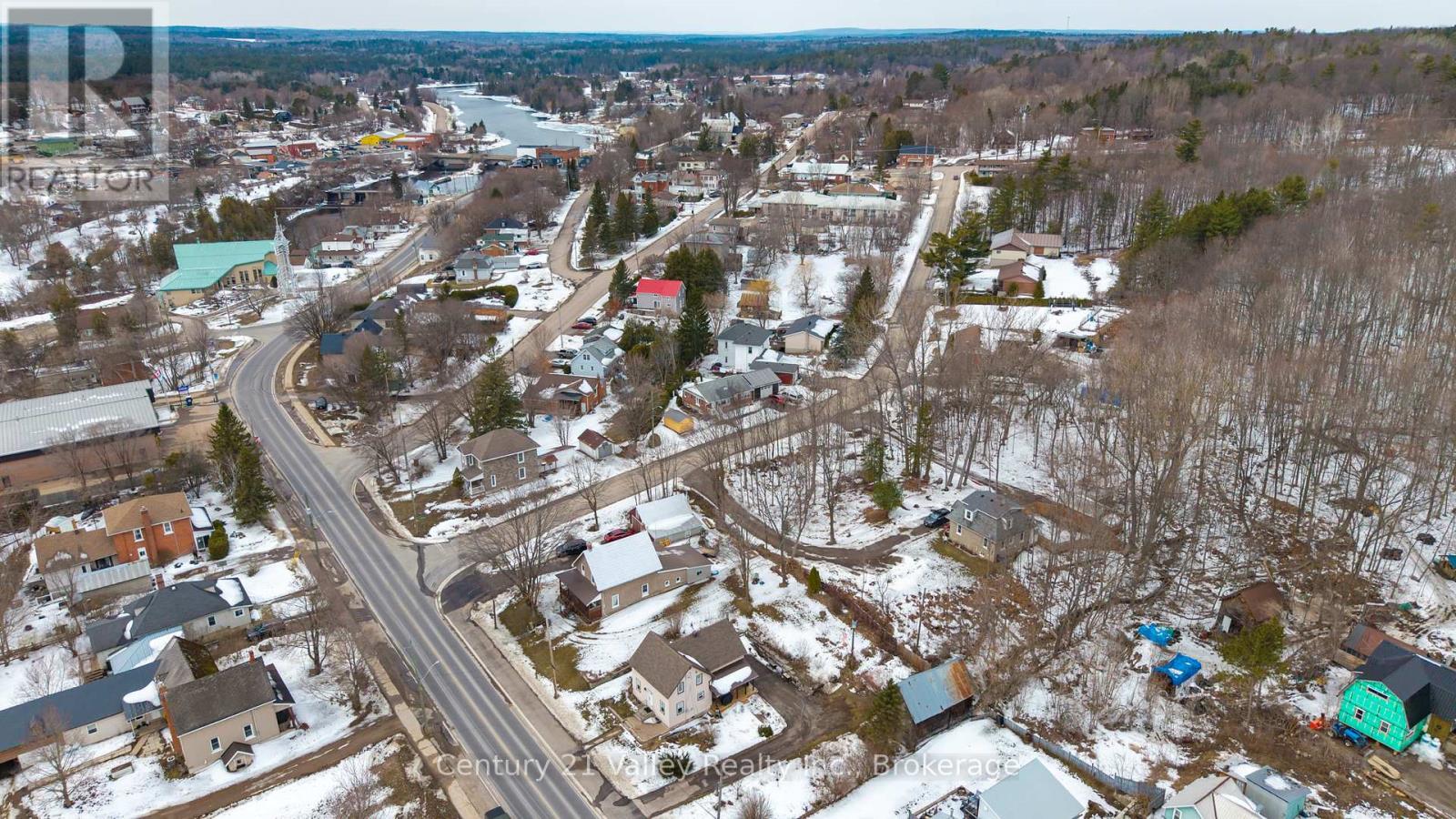 82 Bonnechere Street E, Bonnechere Valley, Ontario  K0J 1T0 - Photo 35 - X12949086