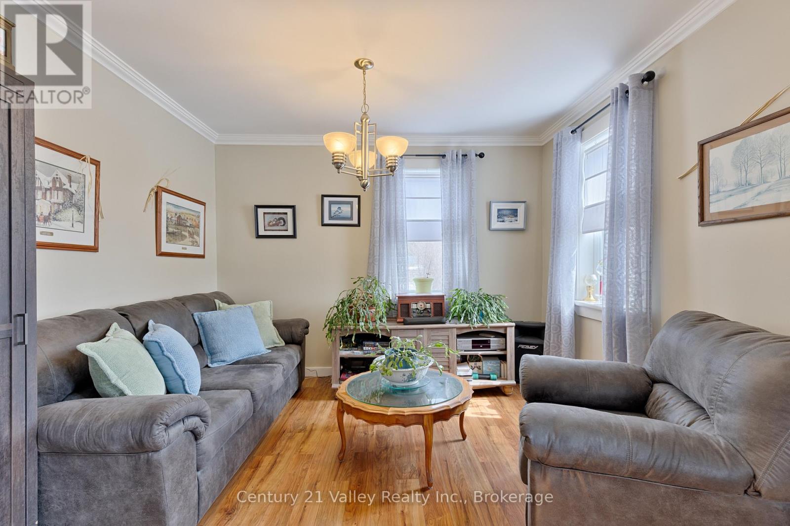 82 Bonnechere Street E, Bonnechere Valley, Ontario  K0J 1T0 - Photo 6 - X12949086