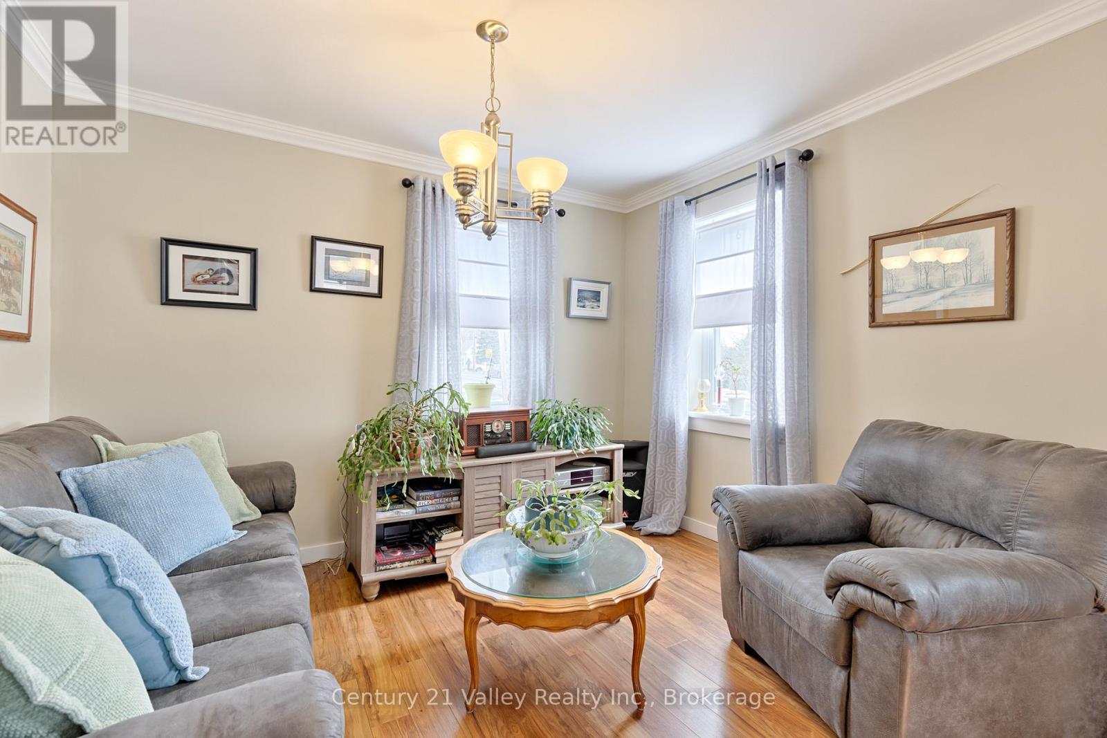 82 Bonnechere Street E, Bonnechere Valley, Ontario  K0J 1T0 - Photo 7 - X12949086