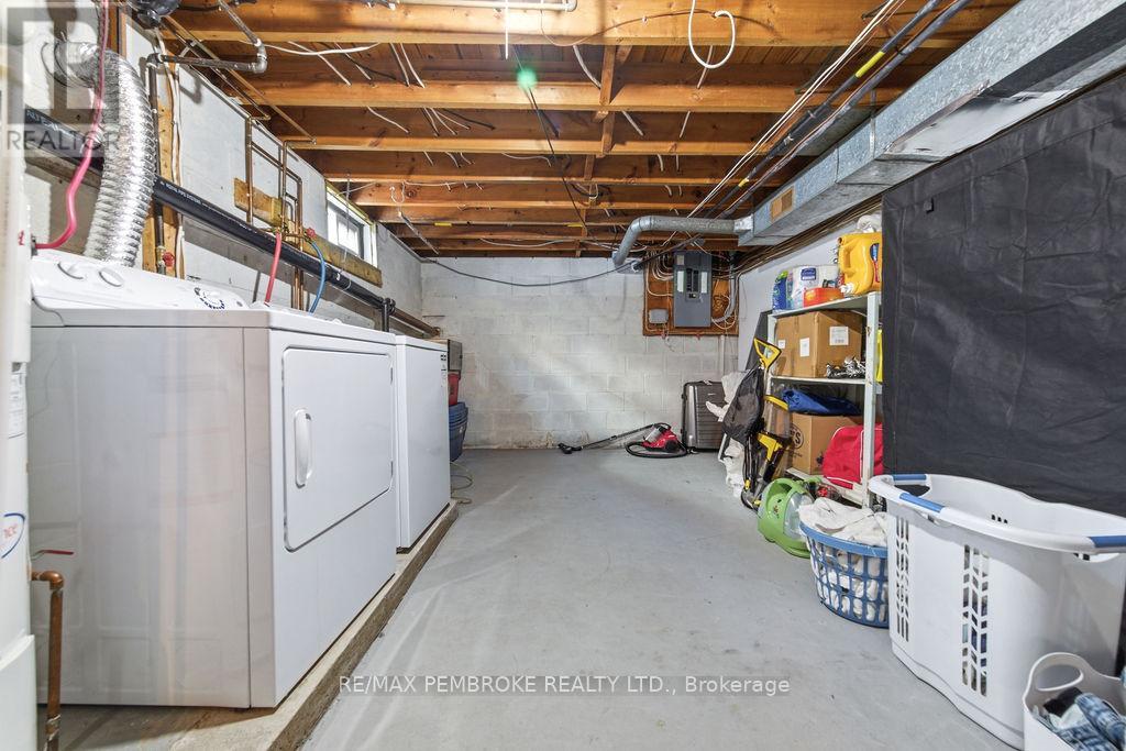 2 Oelke Street, Petawawa, Ontario  K8H 1Z7 - Photo 22 - X12949120