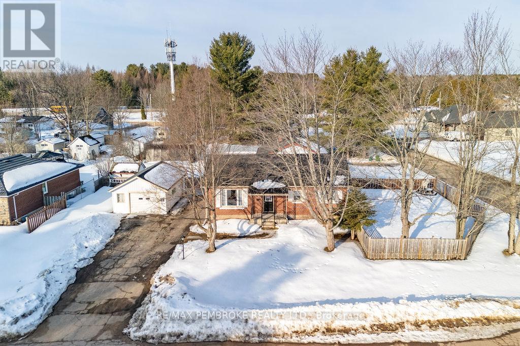 2 Oelke Street, Petawawa, Ontario  K8H 1Z7 - Photo 23 - X12949120