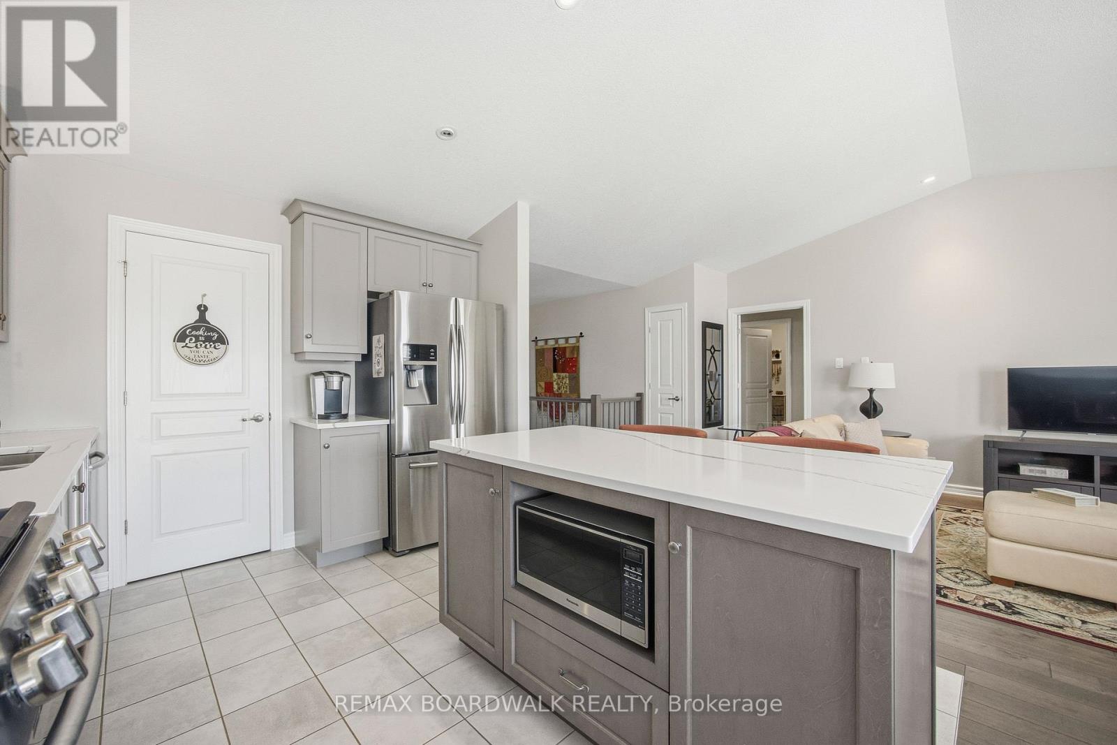 216 Mckenny Street, Mississippi Mills, Ontario  K0A 1A0 - Photo 13 - X12949114