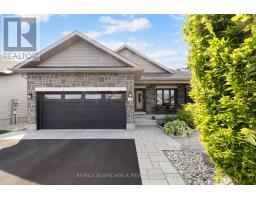 216 MCKENNY STREET, Mississippi Mills, Ontario