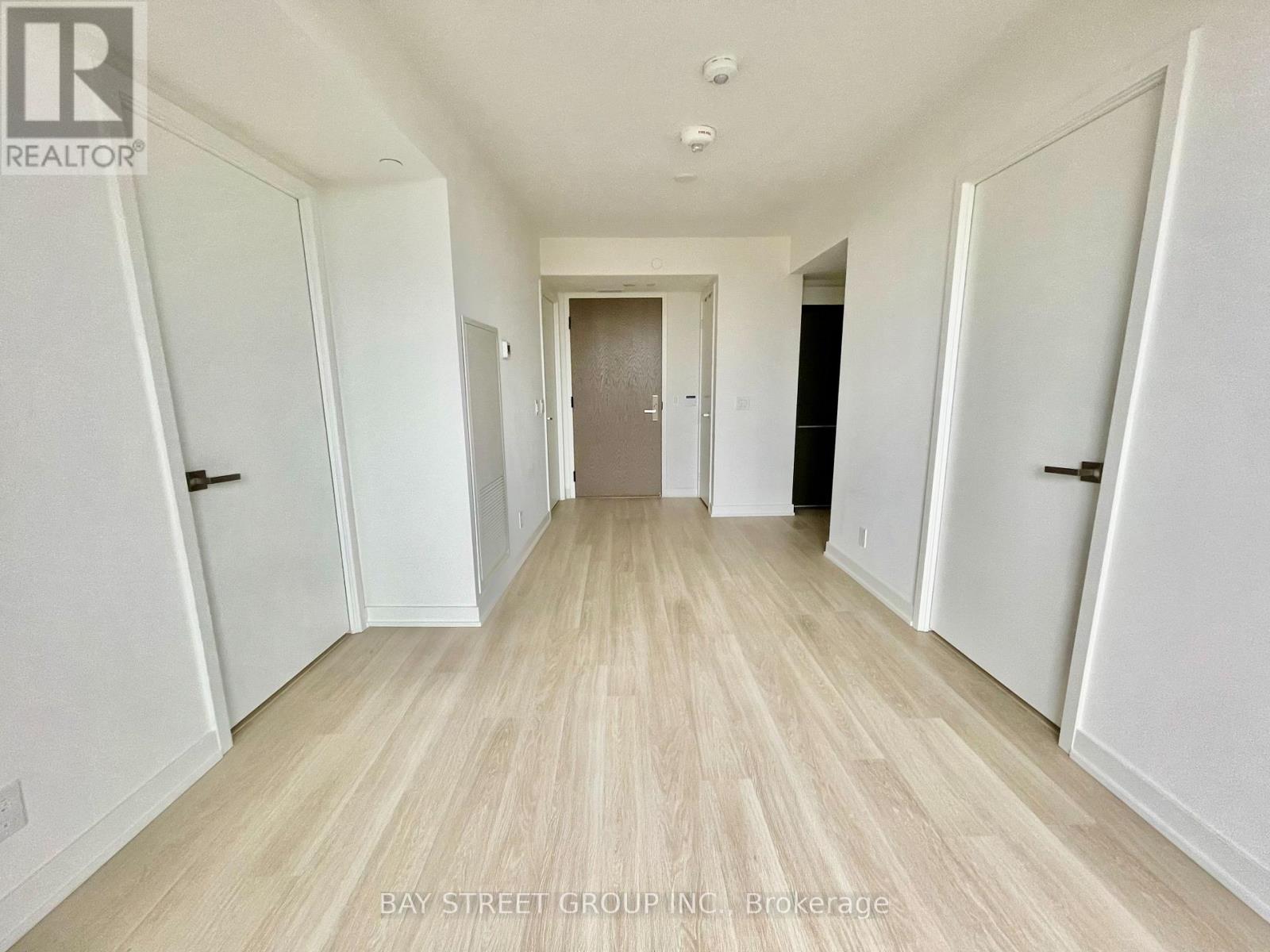 218 - 30 Tretti Way, Toronto, Ontario  M3H 0E3 - Photo 2 - C12949116