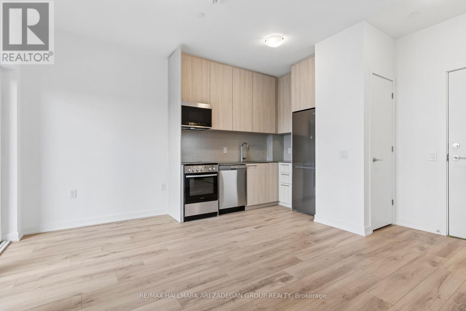 820 - 7437 Kingston Road, Toronto, Ontario  M1B 0E9 - Photo 4 - E12949072