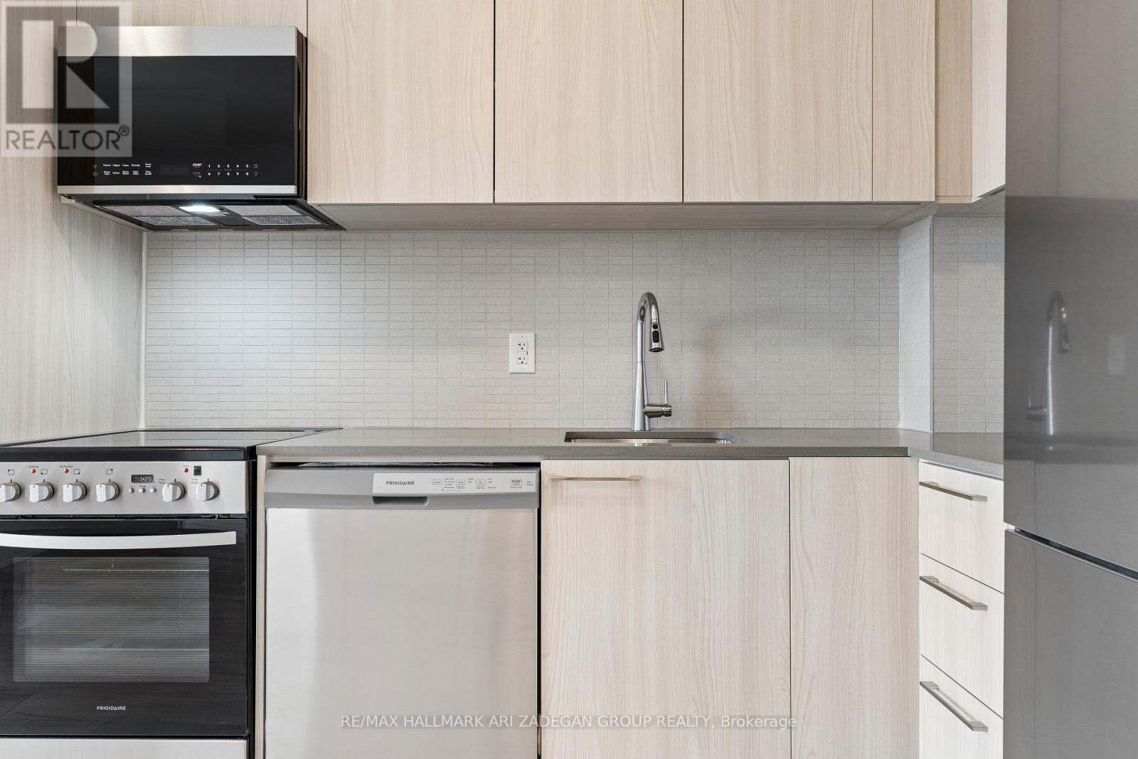 820 - 7437 Kingston Road, Toronto, Ontario  M1B 0E9 - Photo 6 - E12949072