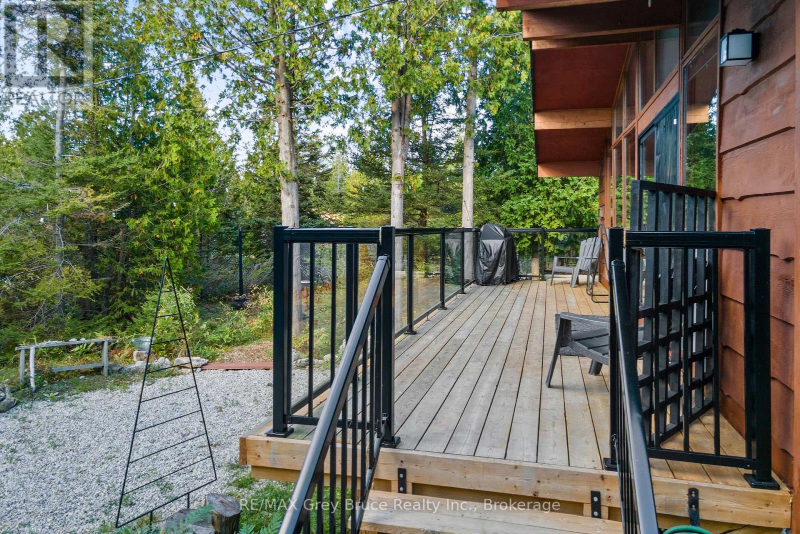 529 Lindsay Road 30, Northern Bruce Peninsula, Ontario  N0H 1Z0 - Photo 13 - X12949056