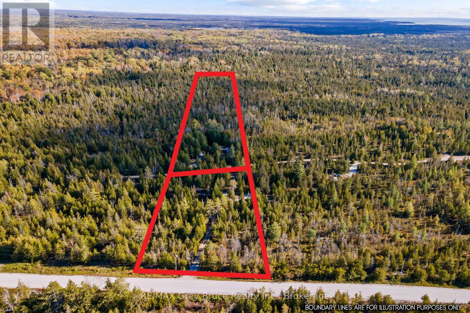 529 Lindsay Road 30, Northern Bruce Peninsula, Ontario  N0H 1Z0 - Photo 2 - X12949056