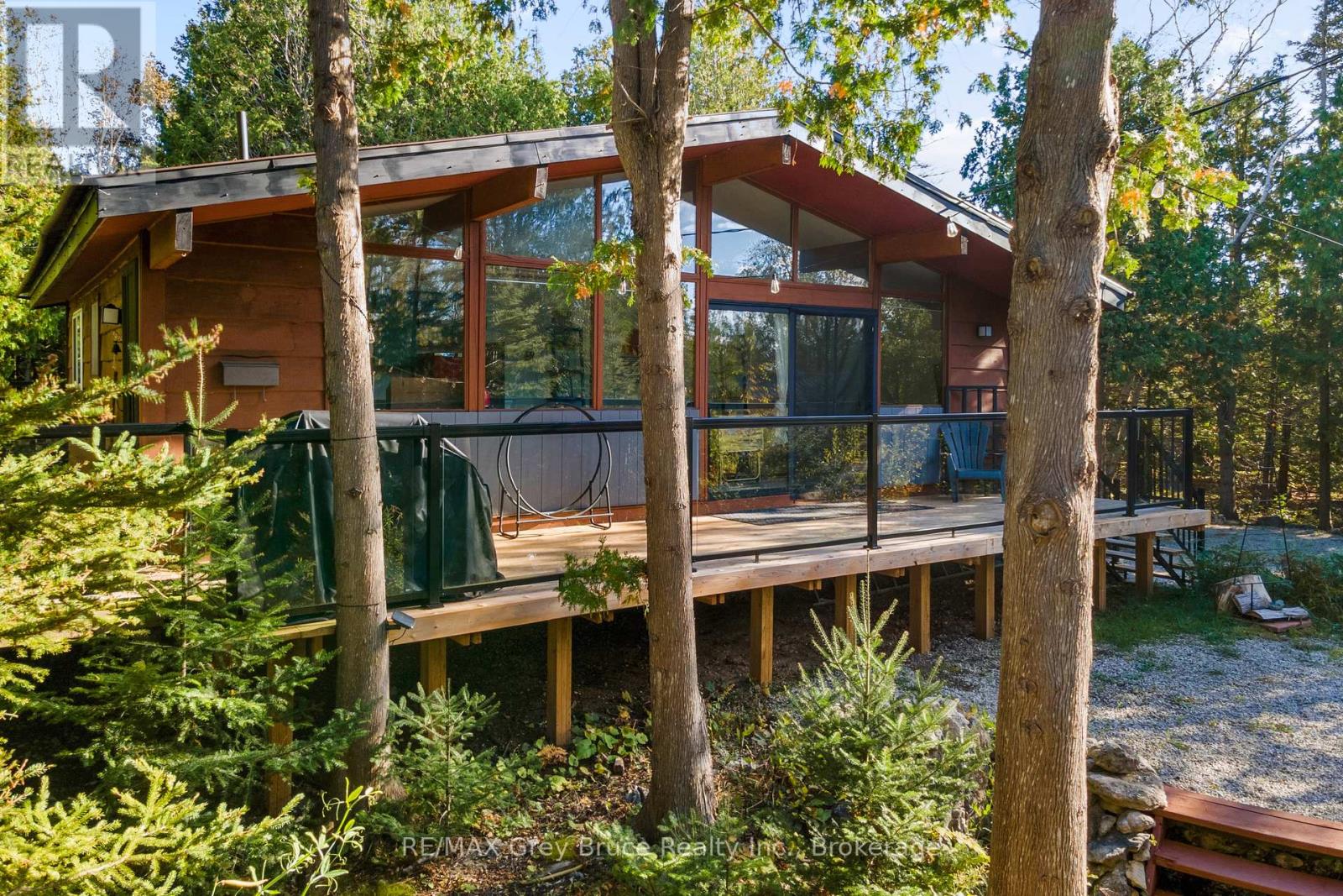 529 Lindsay Road 30, Northern Bruce Peninsula, Ontario  N0H 1Z0 - Photo 22 - X12949056