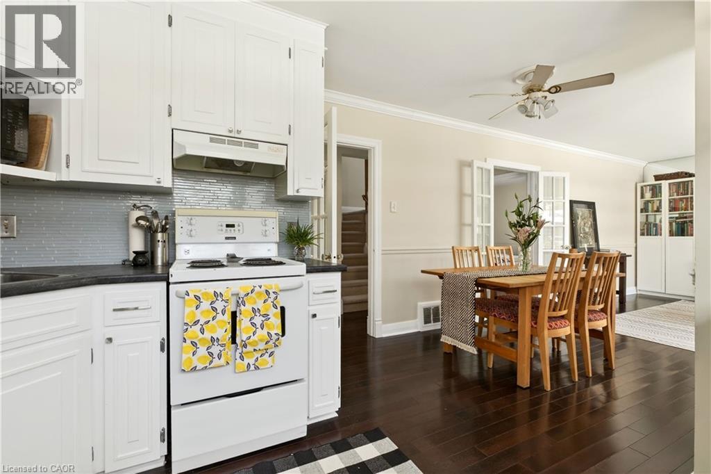 2067 Maplewood Drive, Burlington, Ontario  L7R 2C6 - Photo 11 - 40805859