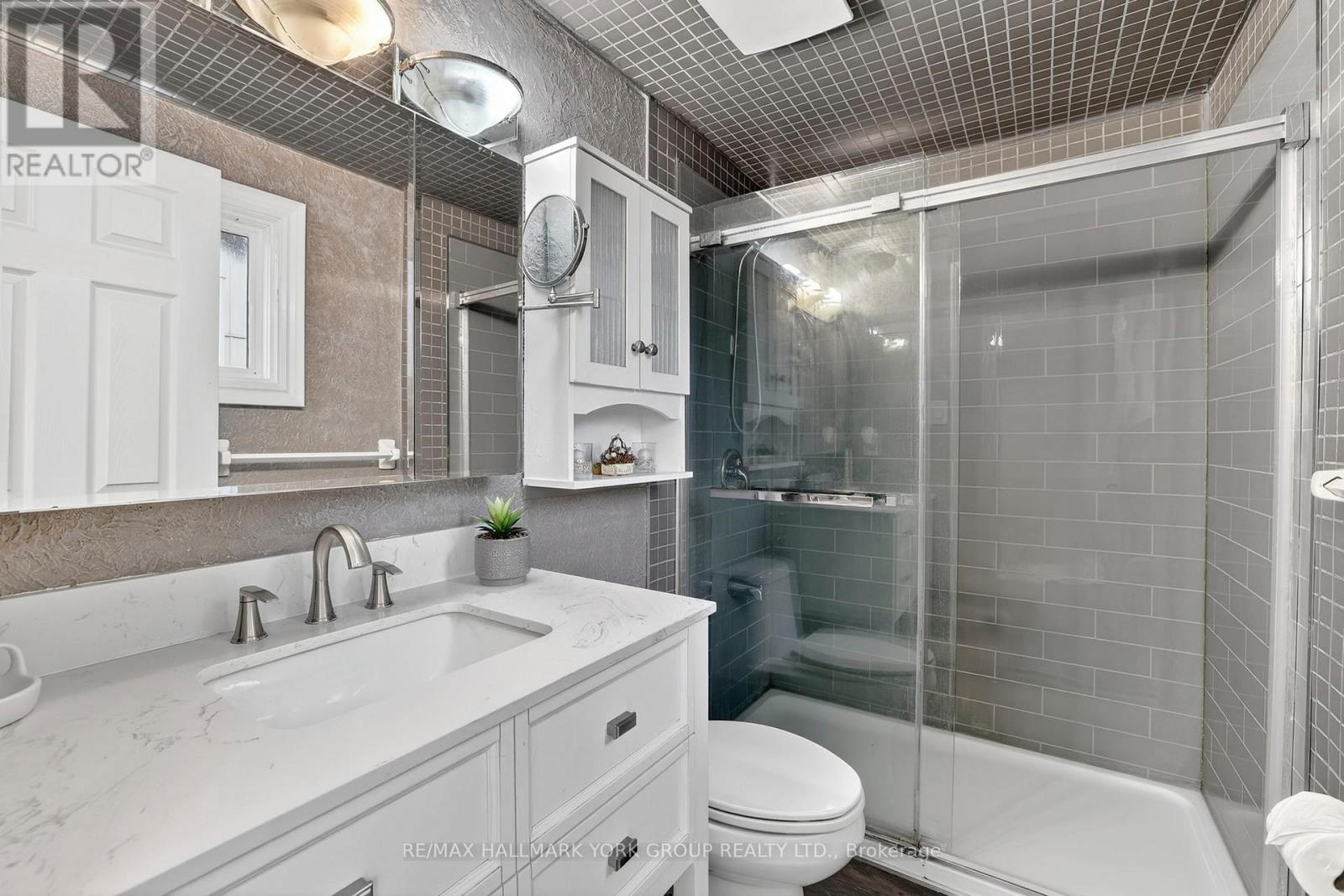 459 Sandford Street, Newmarket, Ontario  L3Y 4S8 - Photo 25 - N12949088