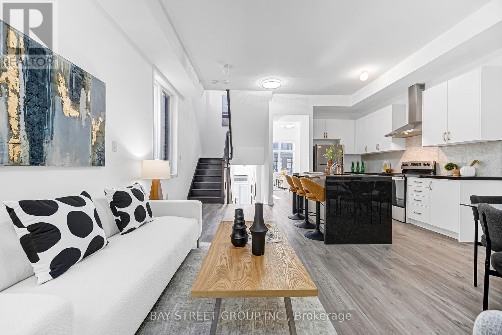 27 Armillo Place, Markham, Ontario  L6E 0V4 - Photo 5 - N12949092