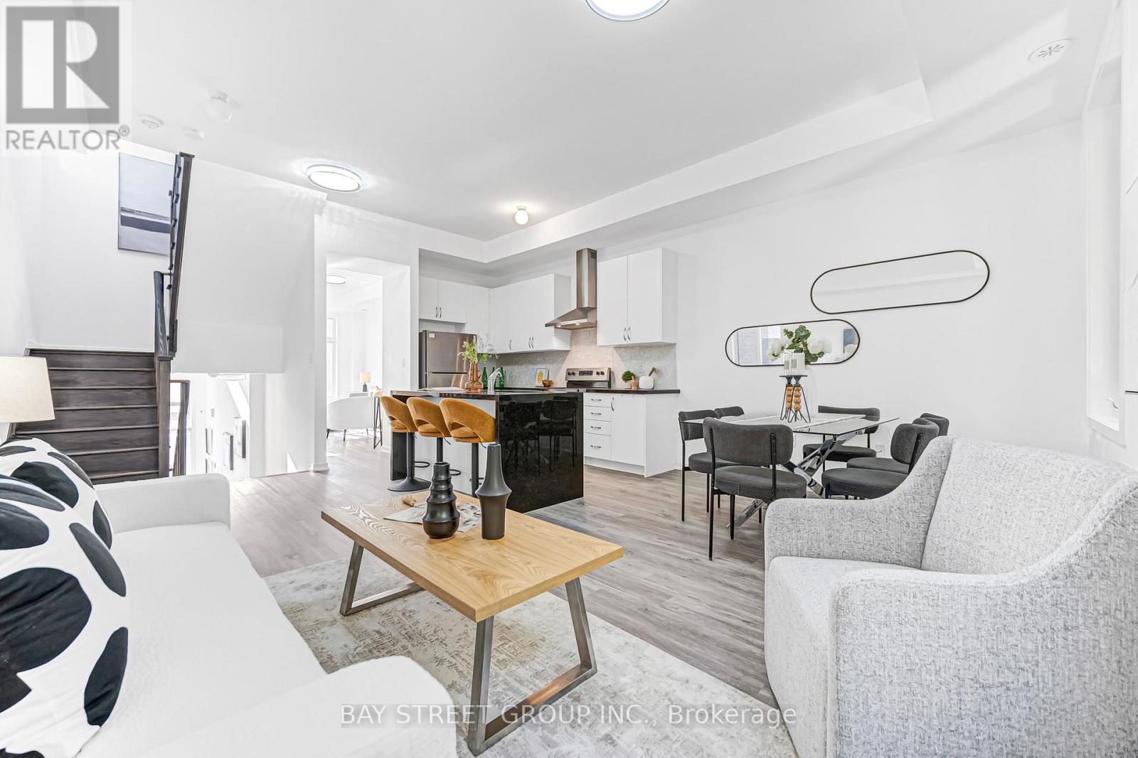 27 Armillo Place, Markham, Ontario  L6E 0V4 - Photo 6 - N12949092