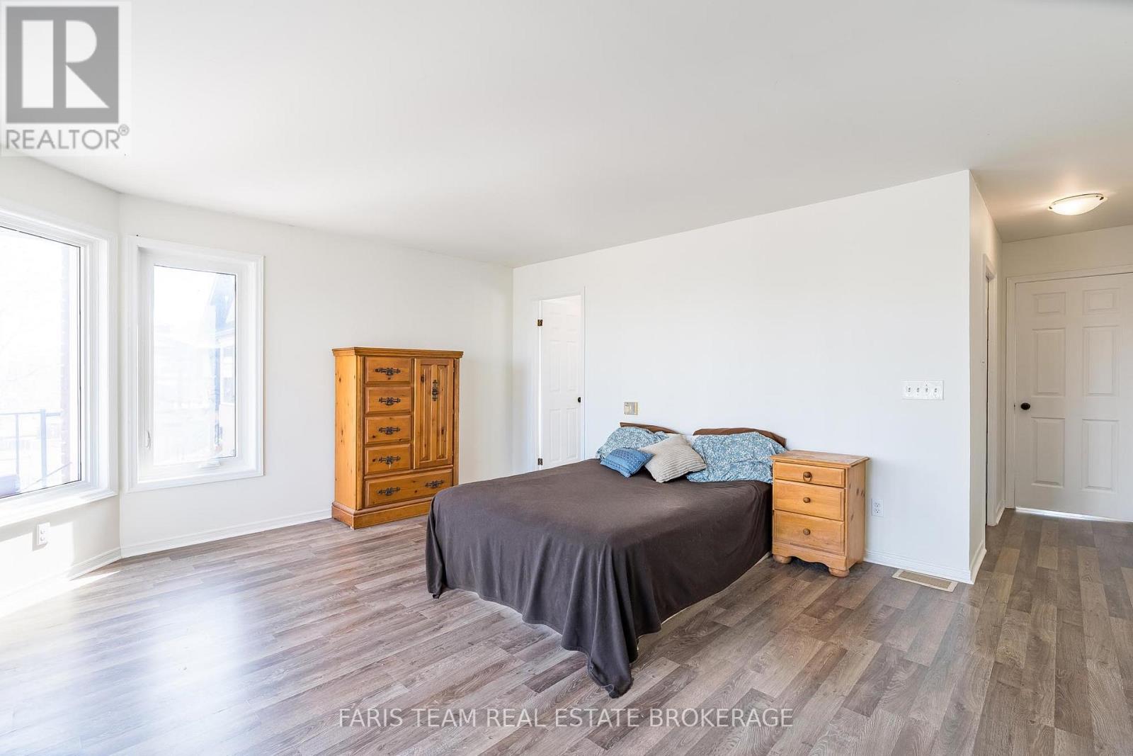 62 Woodcrest Road, Barrie, Ontario  L4N 2V5 - Photo 17 - S12949084