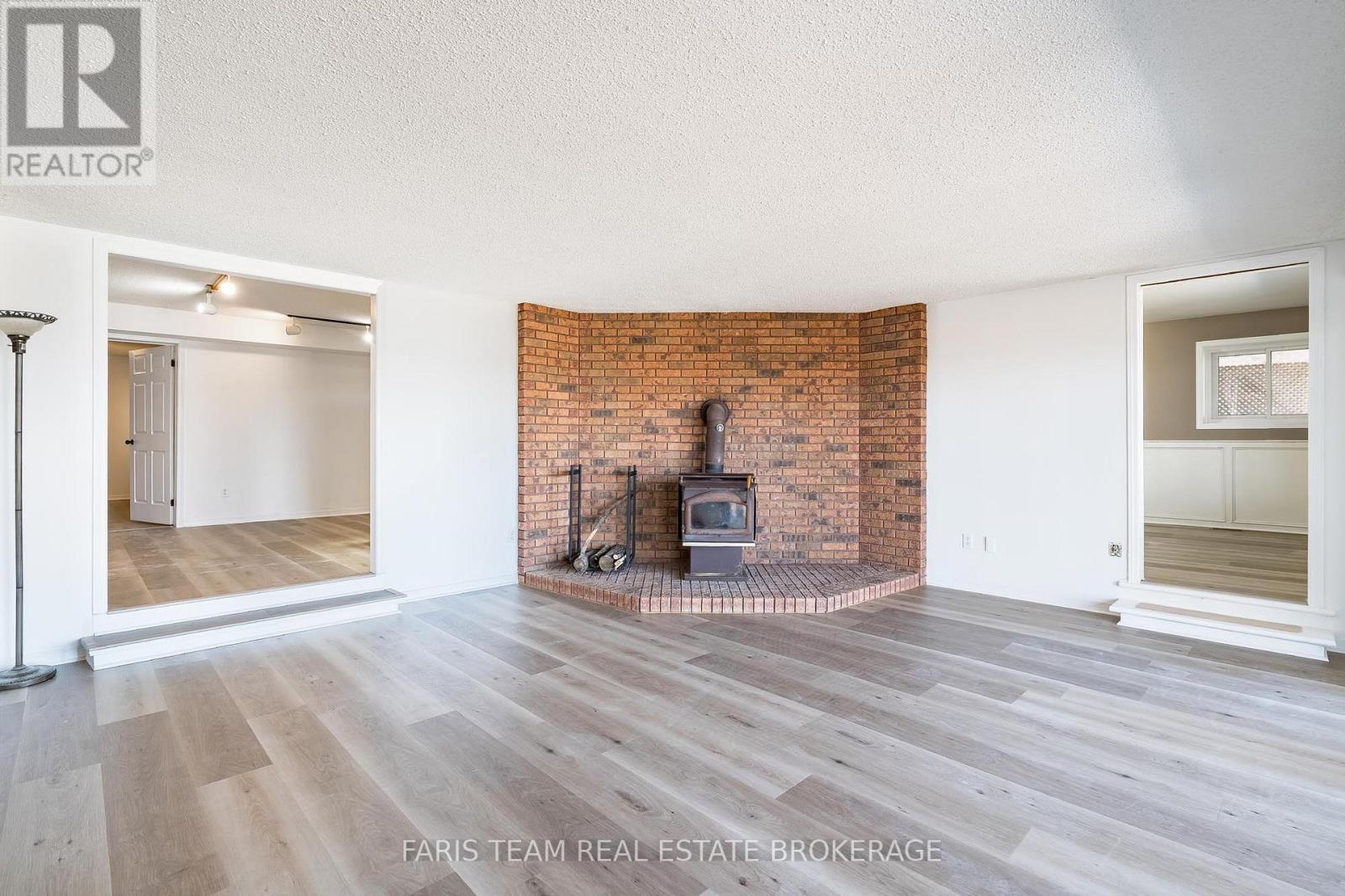 62 Woodcrest Road, Barrie, Ontario  L4N 2V5 - Photo 29 - S12949084