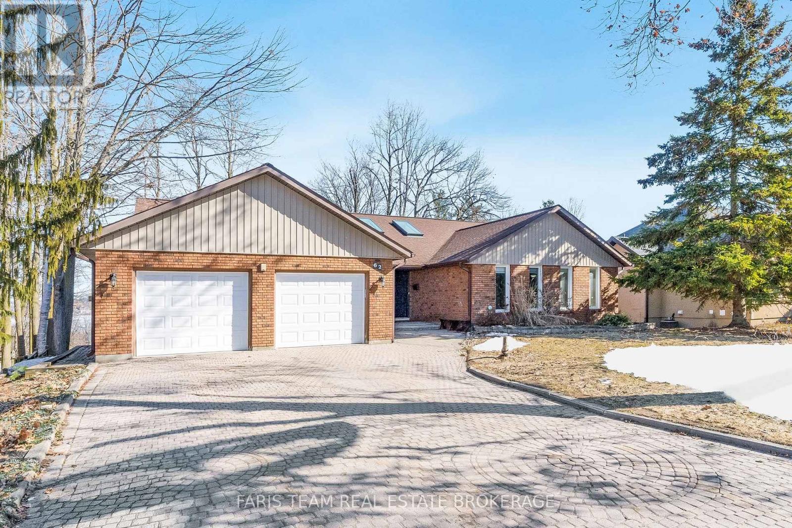 62 Woodcrest Road, Barrie, Ontario  L4N 2V5 - Photo 3 - S12949084