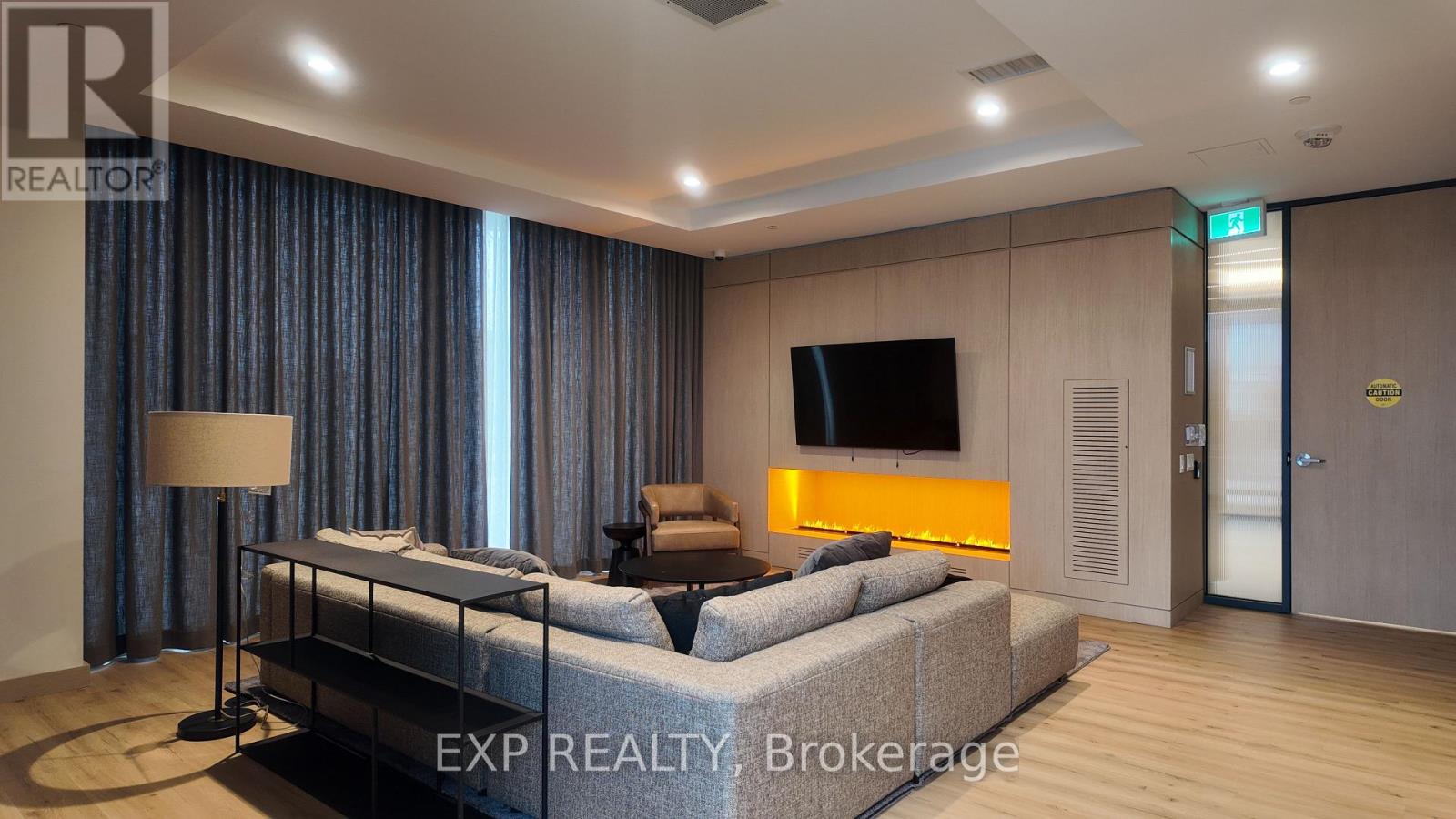 711 - 215 Veterans Drive, Brampton, Ontario  L7A 0B6 - Photo 18 - W12949062