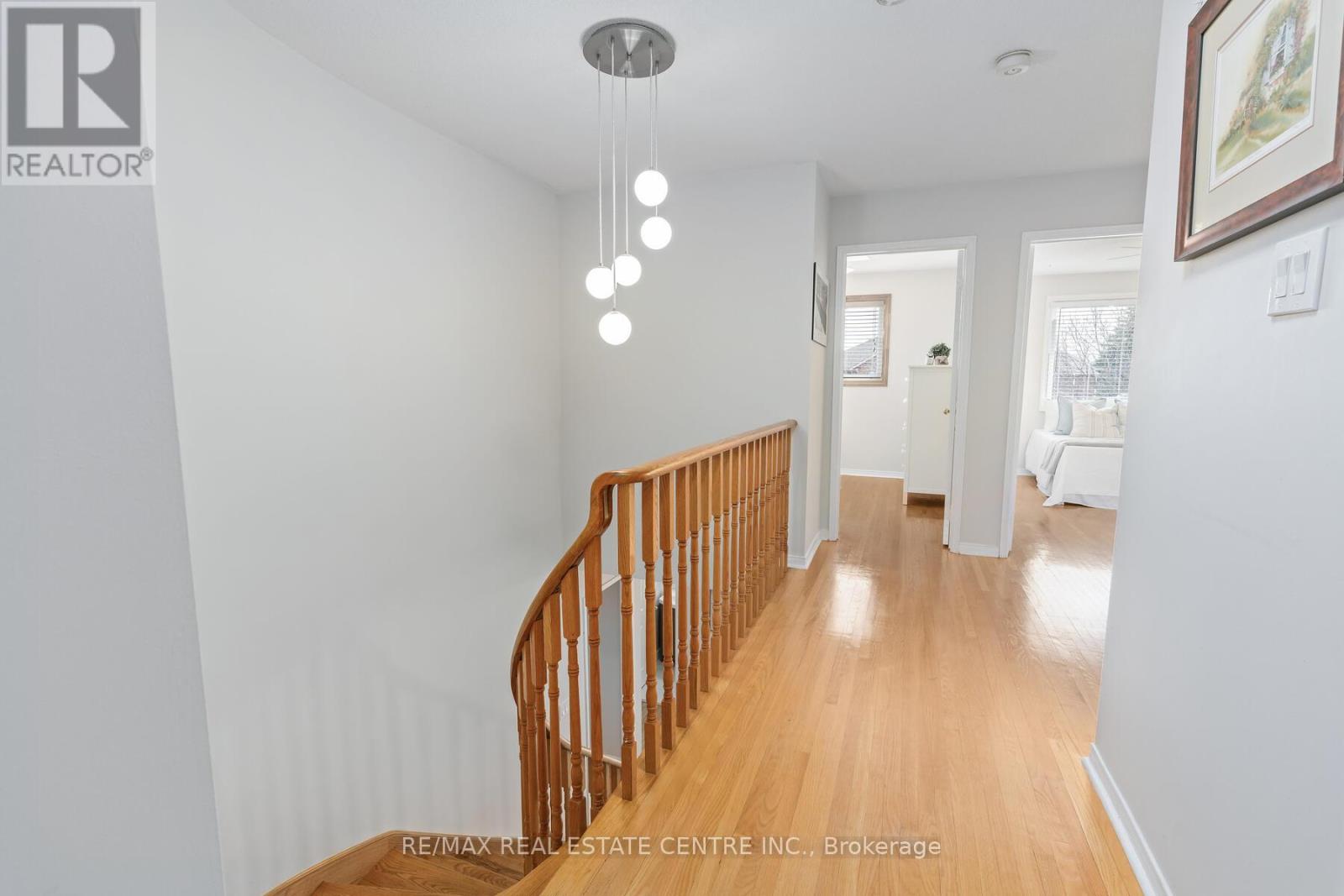 1169 Ewing Crescent, Mississauga, Ontario  L5V 1C1 - Photo 19 - W12949064