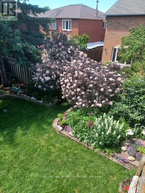 1169 Ewing Crescent, Mississauga, Ontario  L5V 1C1 - Photo 44 - W12949064