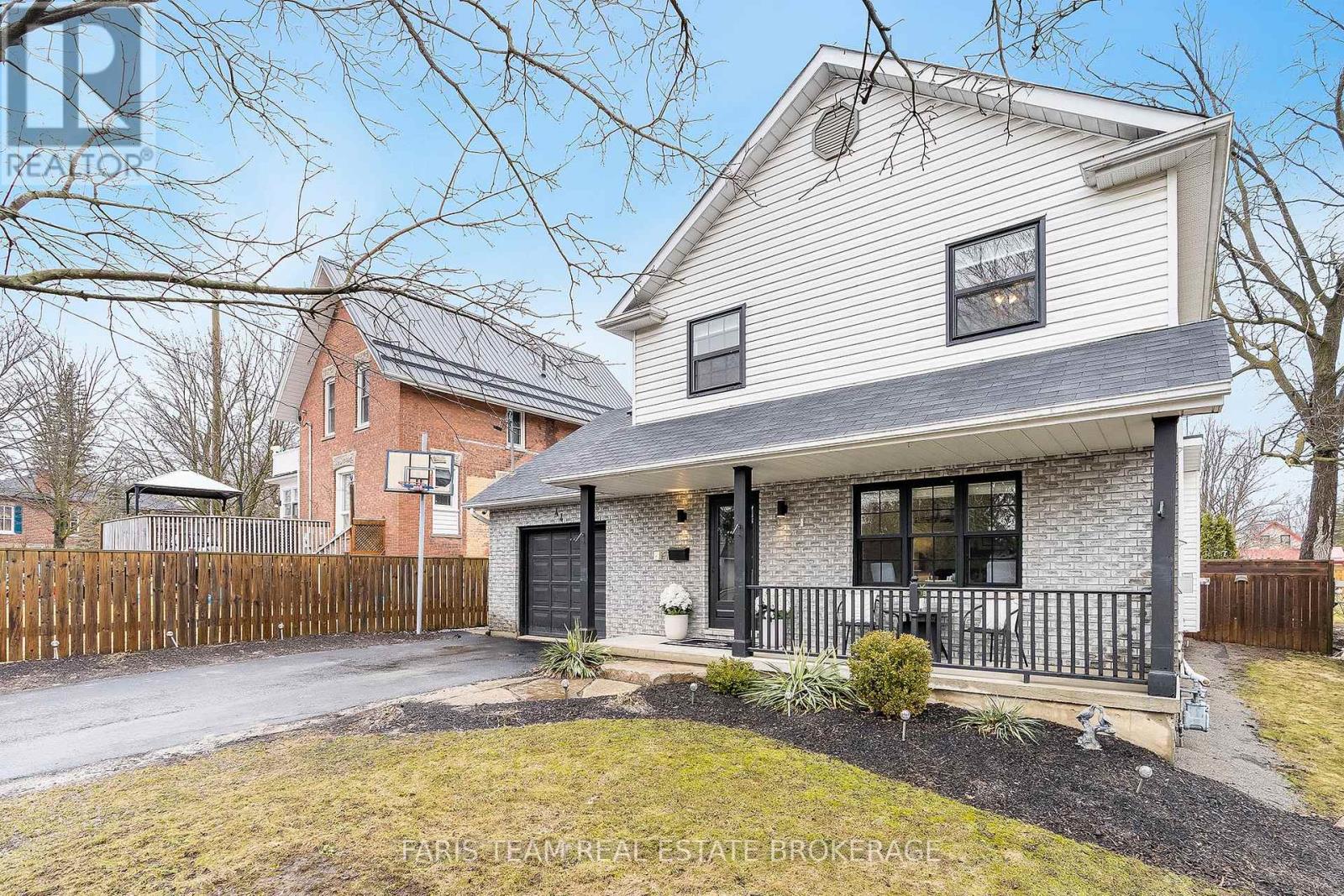 44 Regent Street, Kawartha Lakes, Ontario  K9V 3V2 - Photo 2 - X12949078