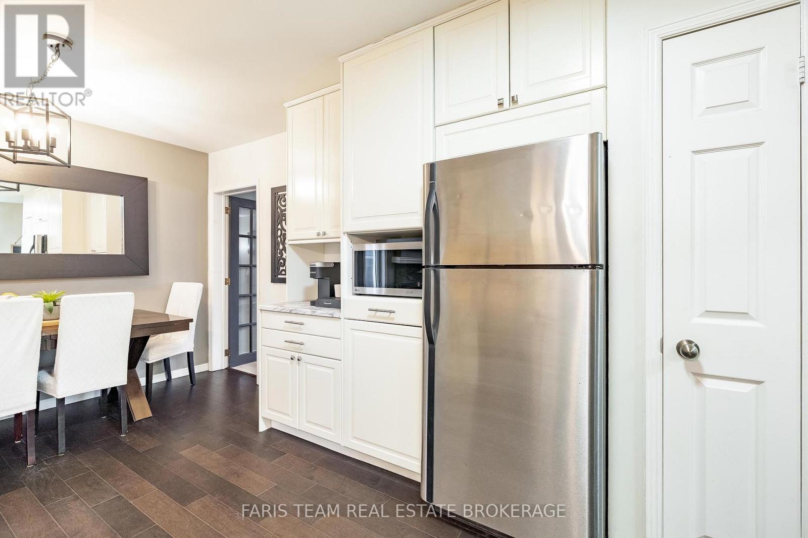 44 Regent Street, Kawartha Lakes, Ontario  K9V 3V2 - Photo 8 - X12949078