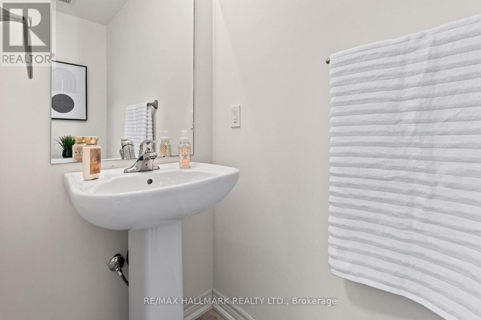 283 Skinner Road, Hamilton, Ontario  L8B 1W5 - Photo 5 - X12896890