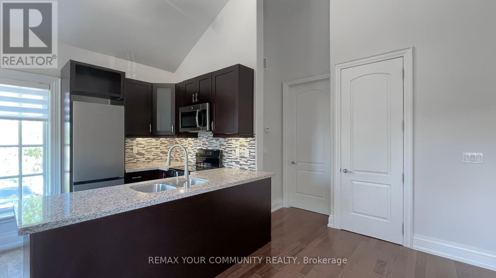 42 Somerville Street, Whitchurch-Stouffville, Ontario  L4A 1G6 - Photo 37 - N12946222