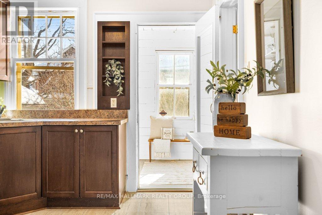 386-388 First Avenue, Ottawa, Ontario  K1S 2H1 - Photo 37 - X12816362